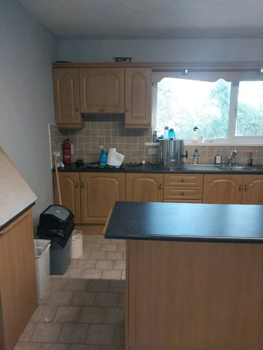Kitchen - Image 2