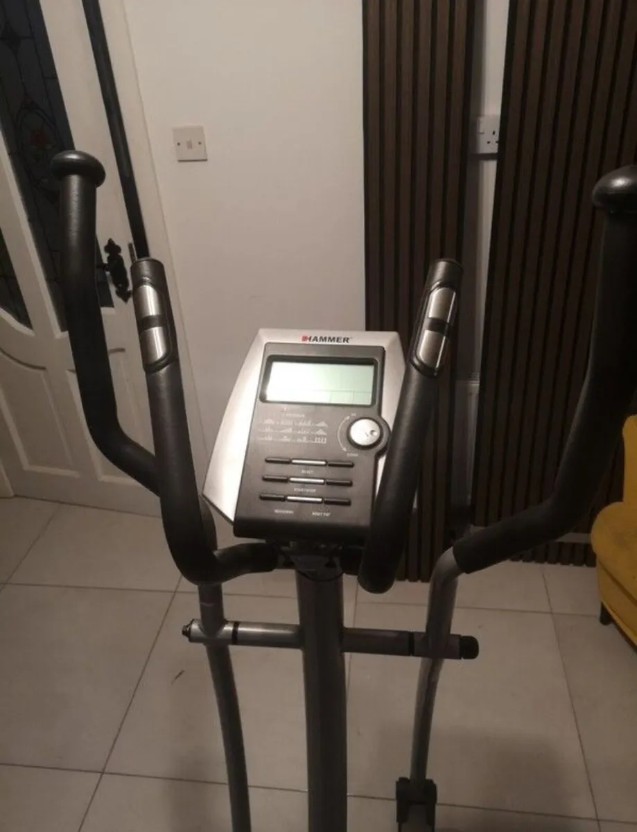 FREE Crosstrainer - Image 3