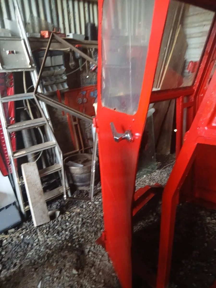 Cab for Massey Ferguson - Image 2
