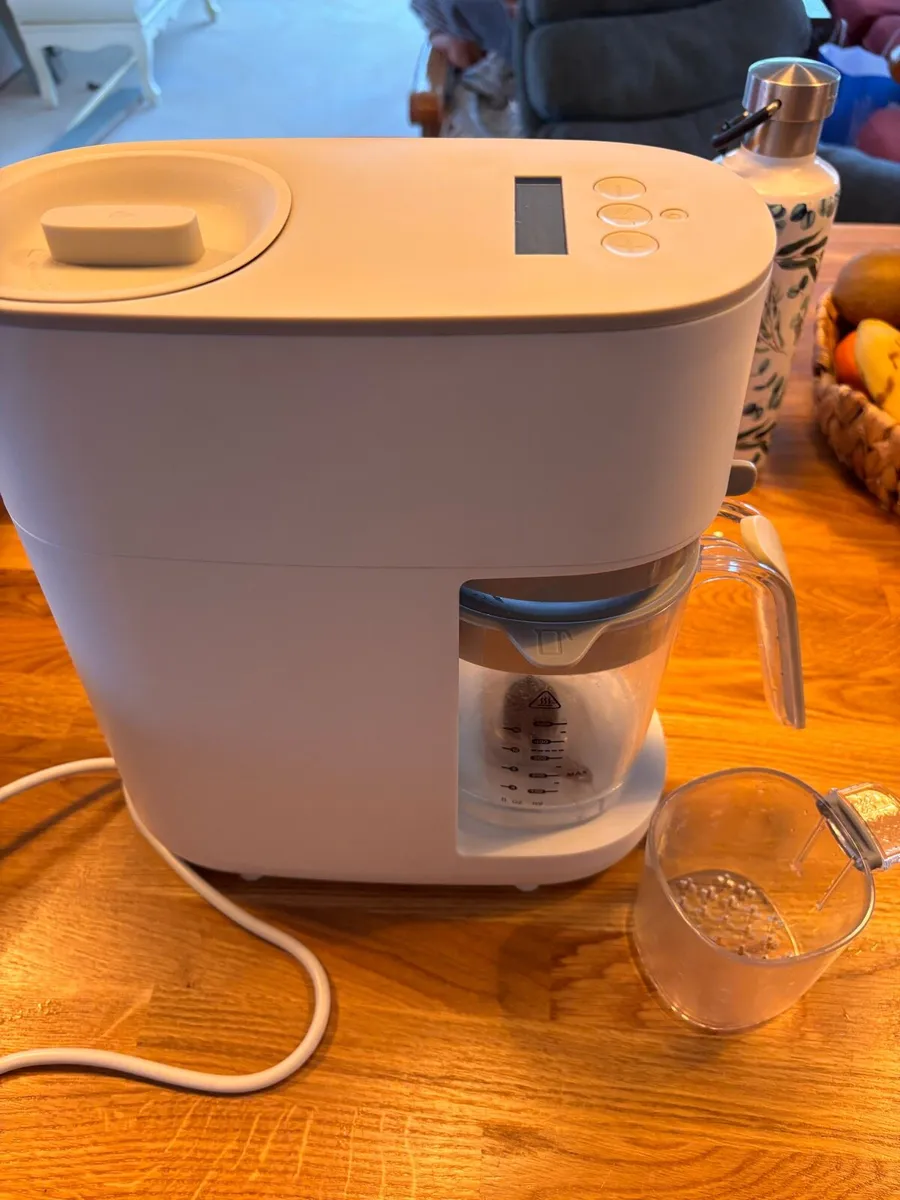 Tommee Tippee Baby Food Maker: Steam and Mash - Image 2
