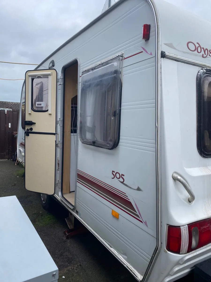 Caravan - Image 2