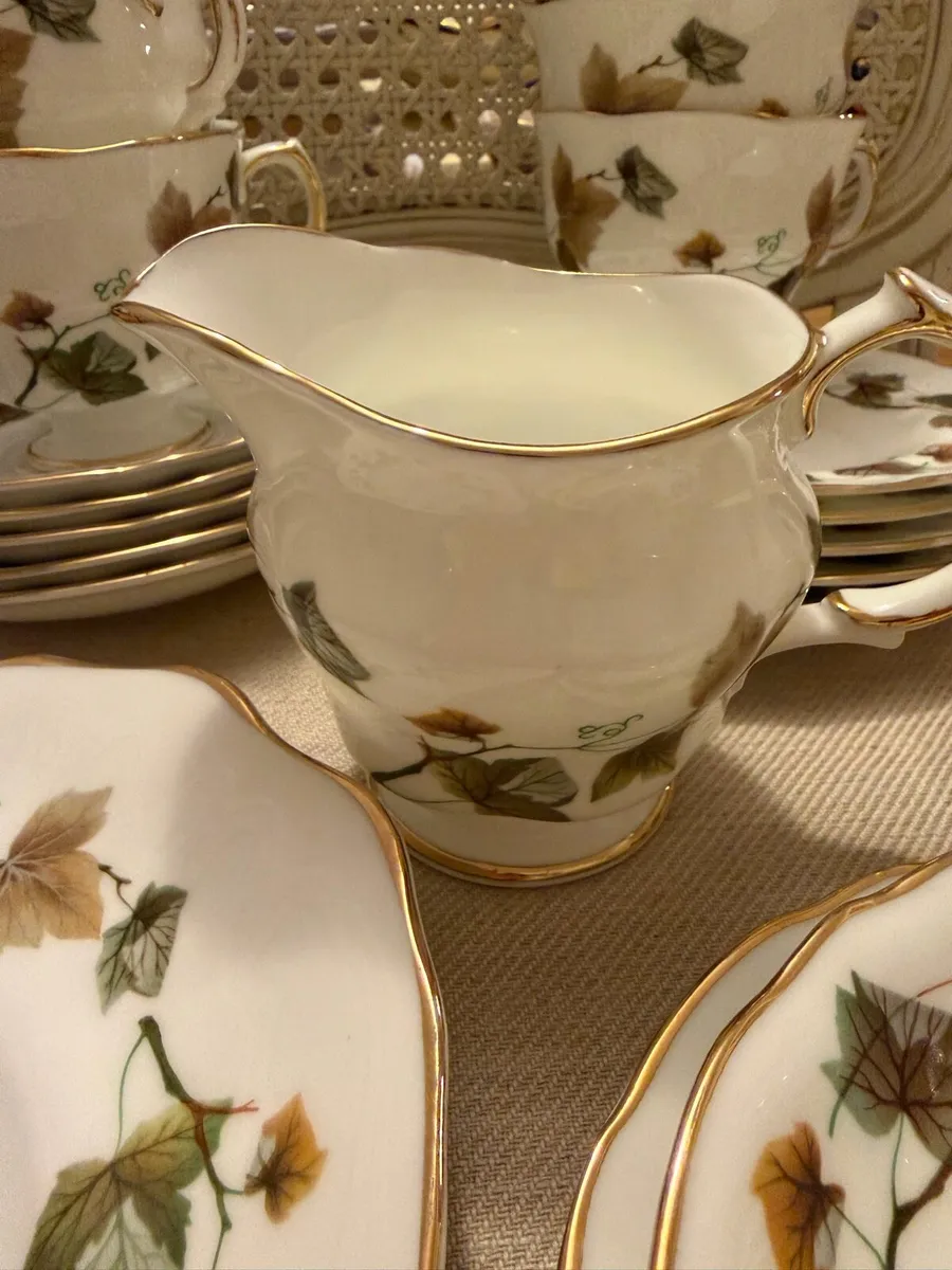 Arklow Fine China 21 Piece Tea Set - Image 4