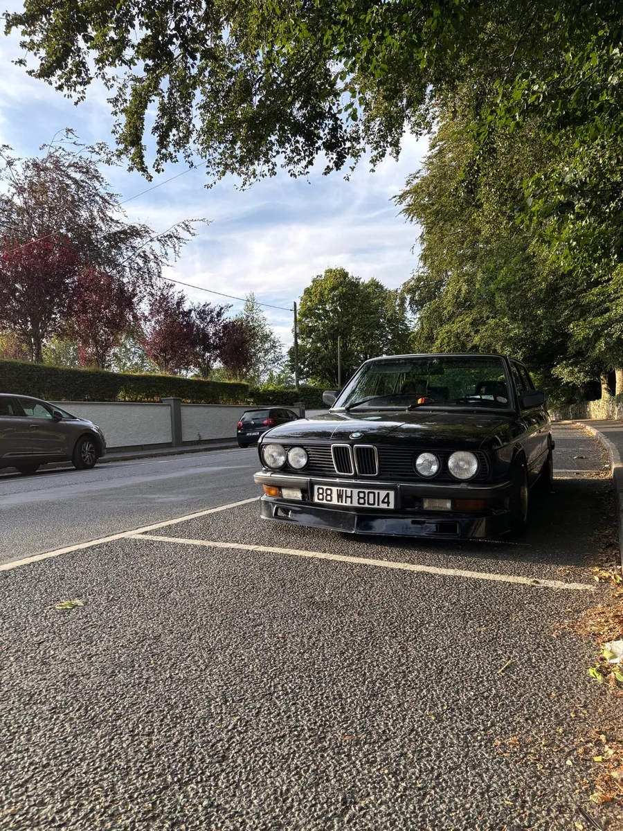 1988 BMW 520i e28 - Image 2