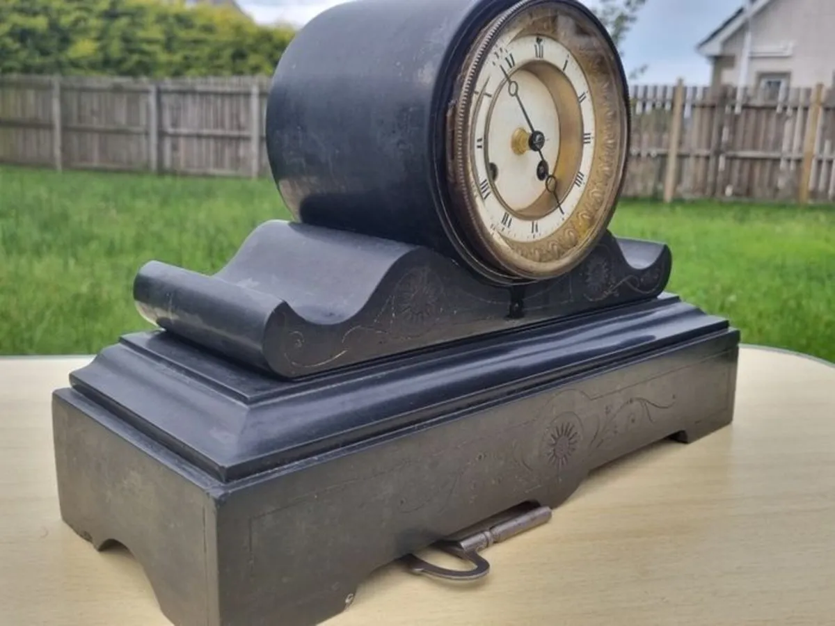 Japy Freres French Black Marble Mantel Clock - Image 3