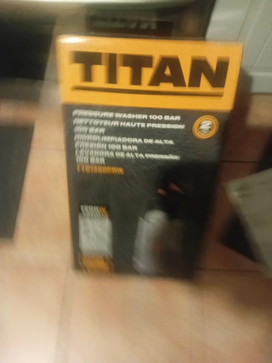 Power washer - Image 1