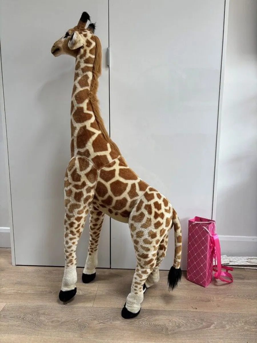 Giant Toy Giraffe - Image 3