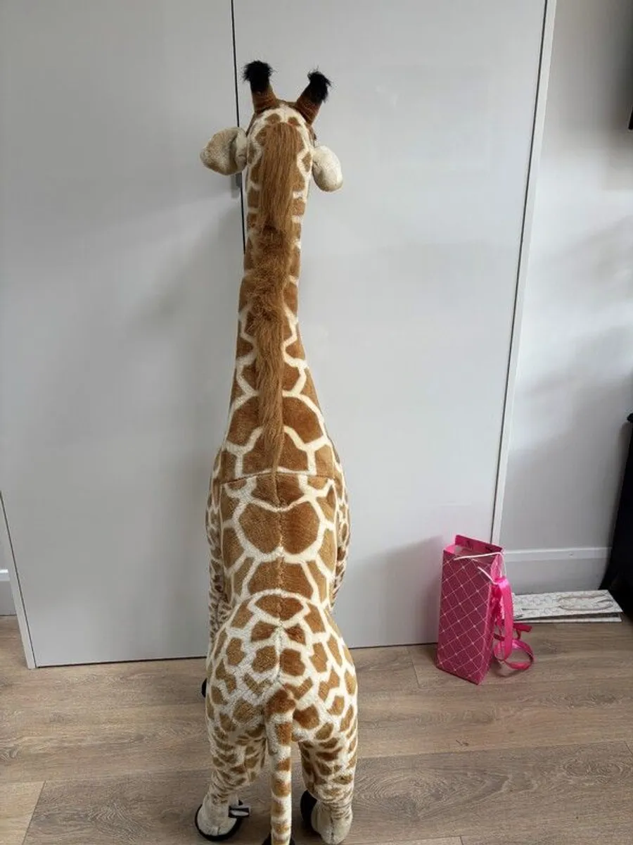 Giant Toy Giraffe - Image 4
