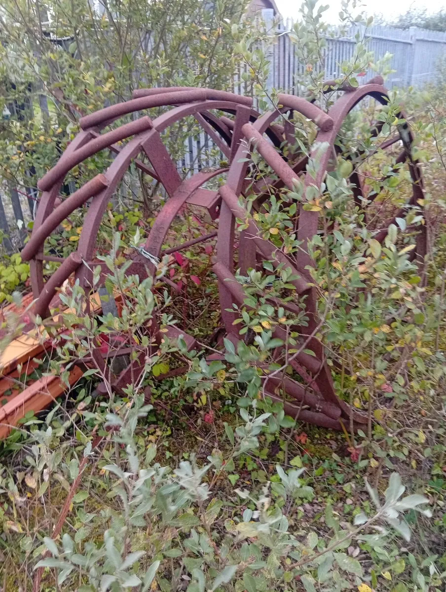 Cage wheels for tractor