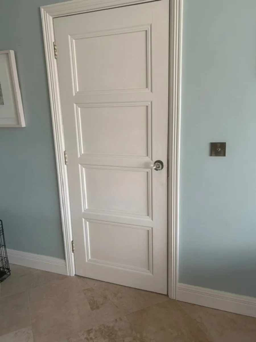 Internal doors - Image 1
