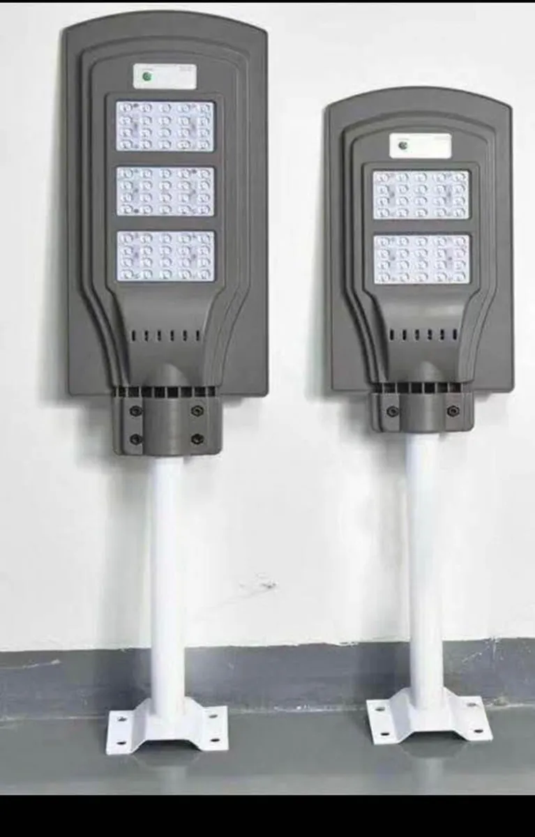 Solar yard lights