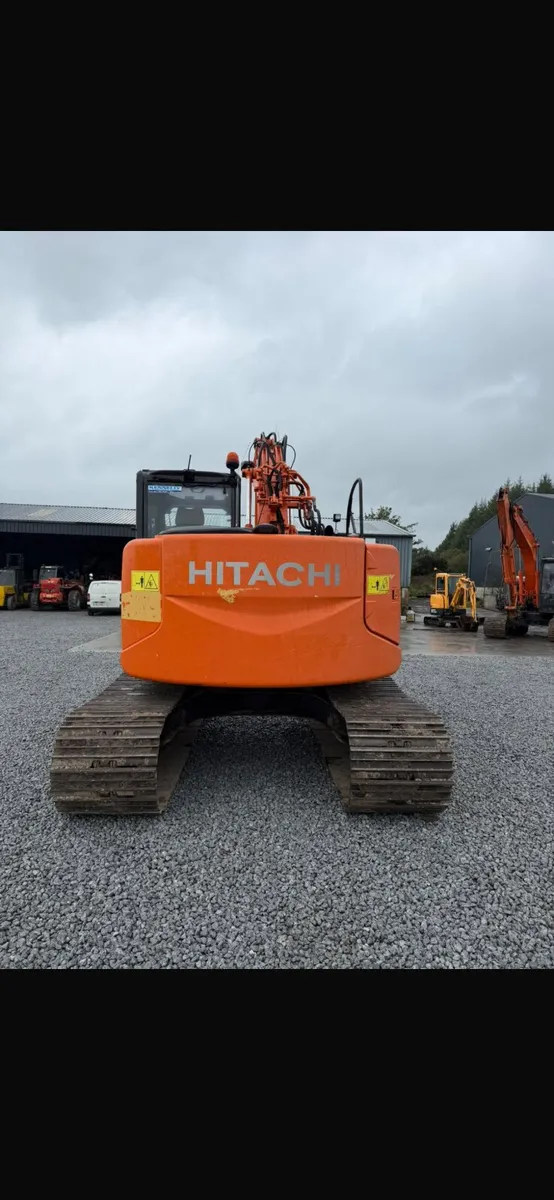 Hitachi zx135 - Image 2