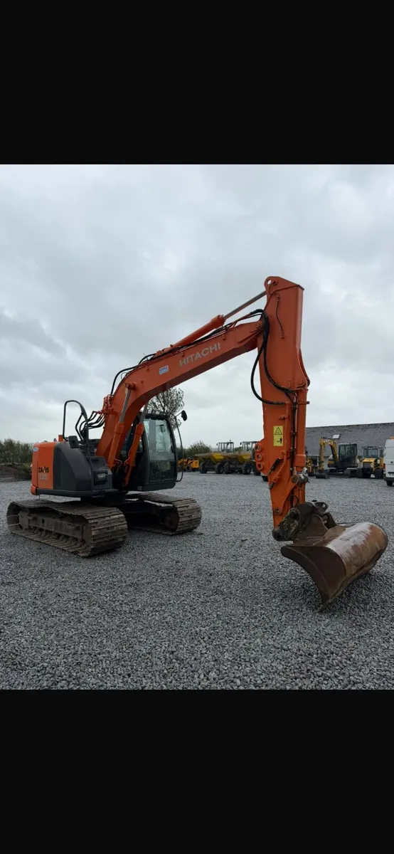 Hitachi zx135 - Image 4