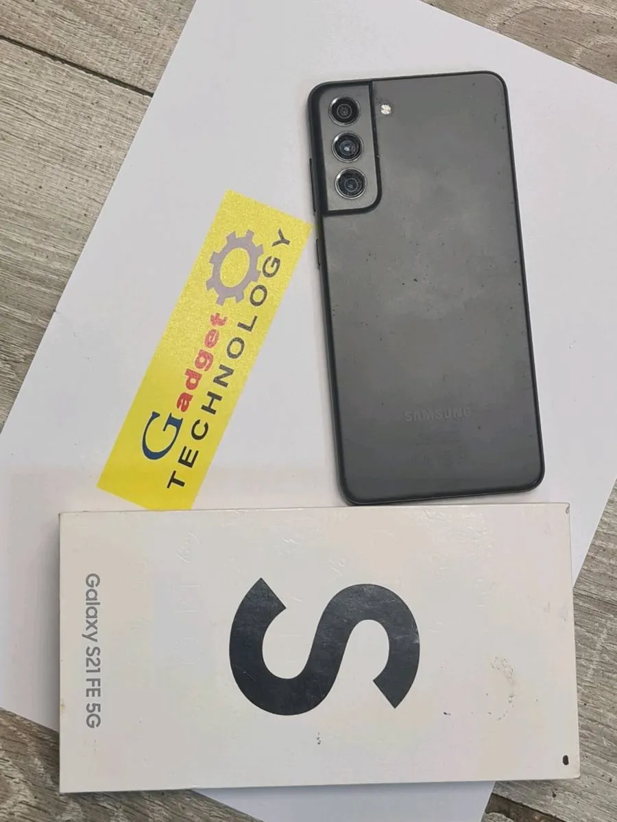 Galaxy  s24fe unlocked  mobile phone - Image 1