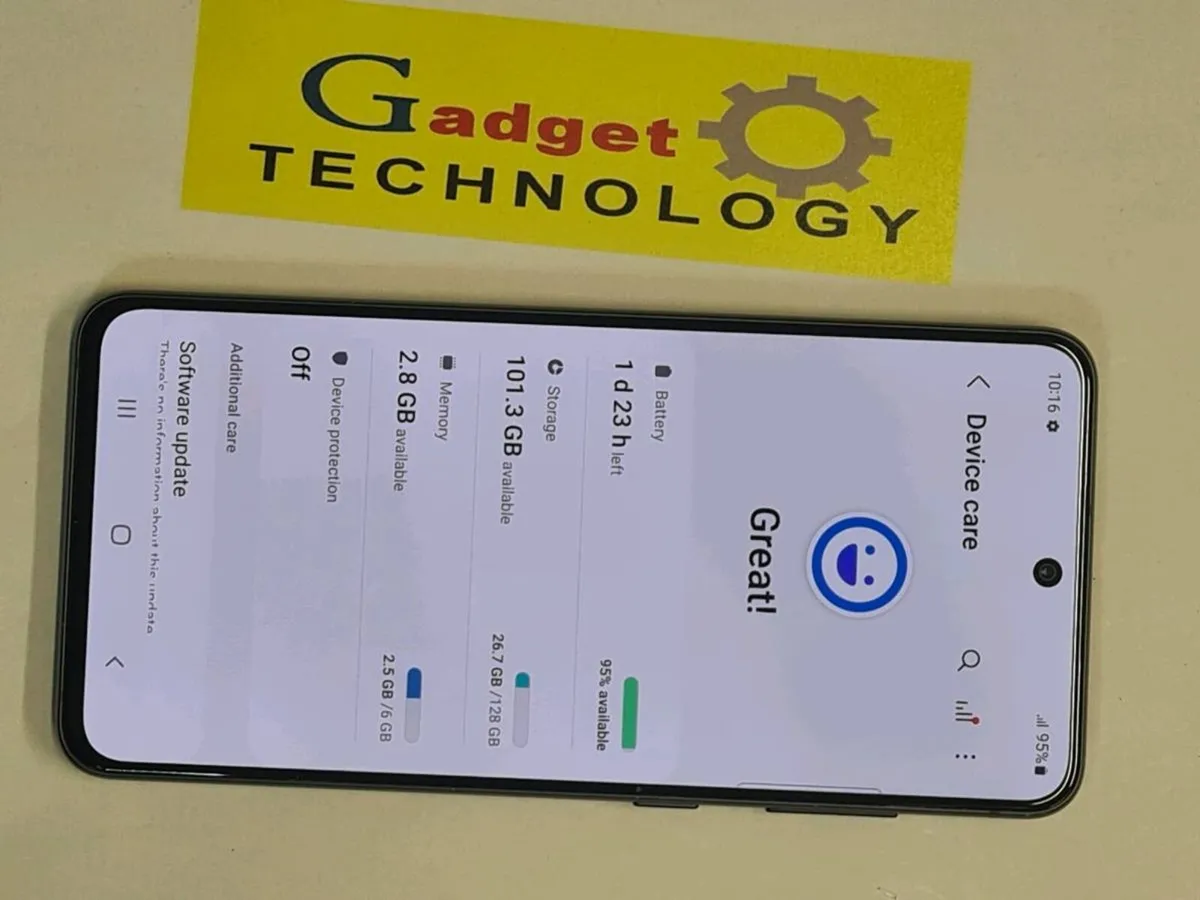 Galaxy  s24fe unlocked  mobile phone - Image 3