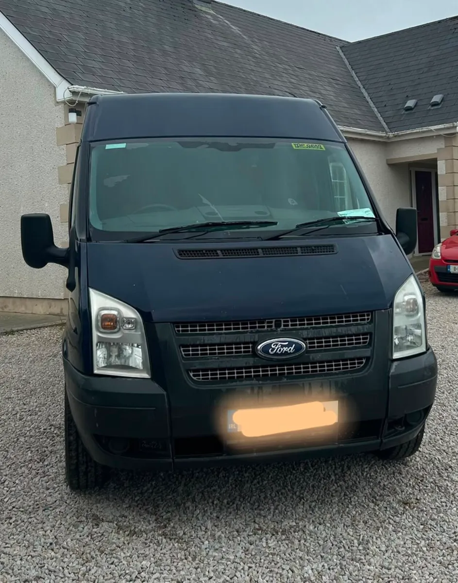 Ford Transit - Image 2