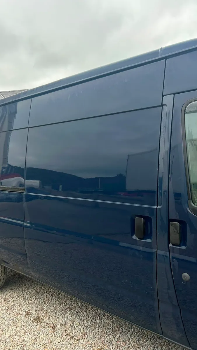 Ford Transit - Image 4