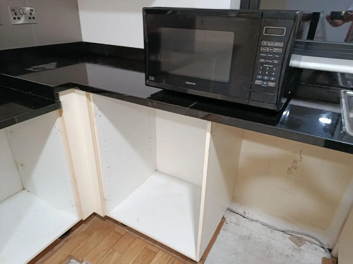 Kitchen Granite Worktops Black in Colour - Image 4