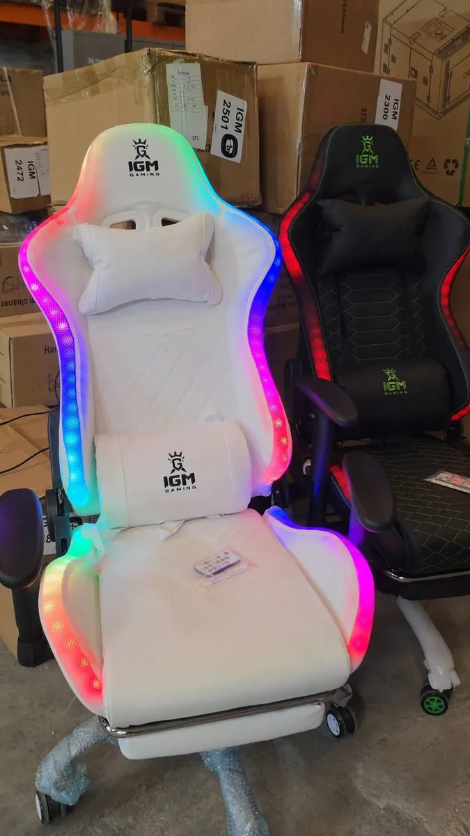 Gaming chair with rgb and speakers brand new - Image 1