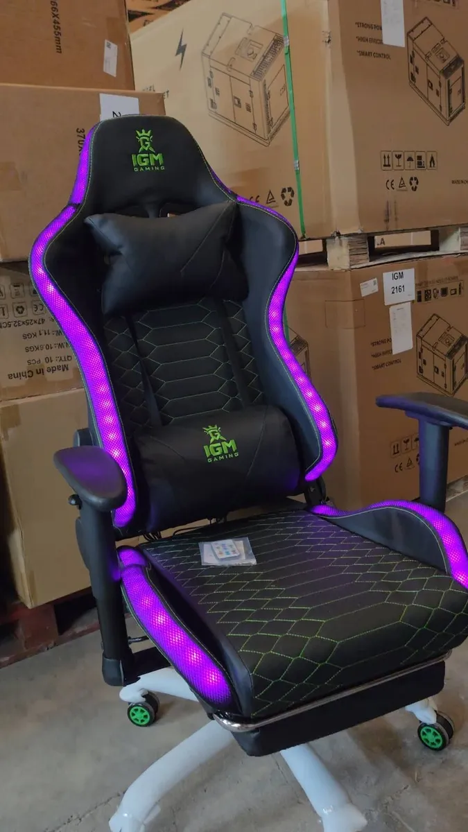 Gaming chair with rgb and speakers brand new - Image 4