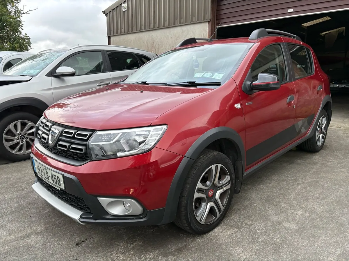 2019 Dacia Sandero Stepway Petrol Driving - Image 4