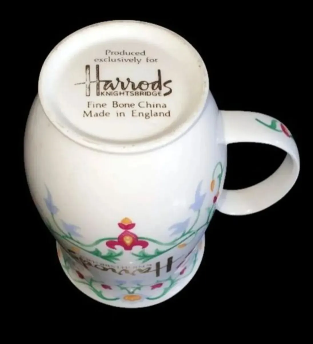 Pristine Vintage Harrods Knightsbridge Mug - Image 3