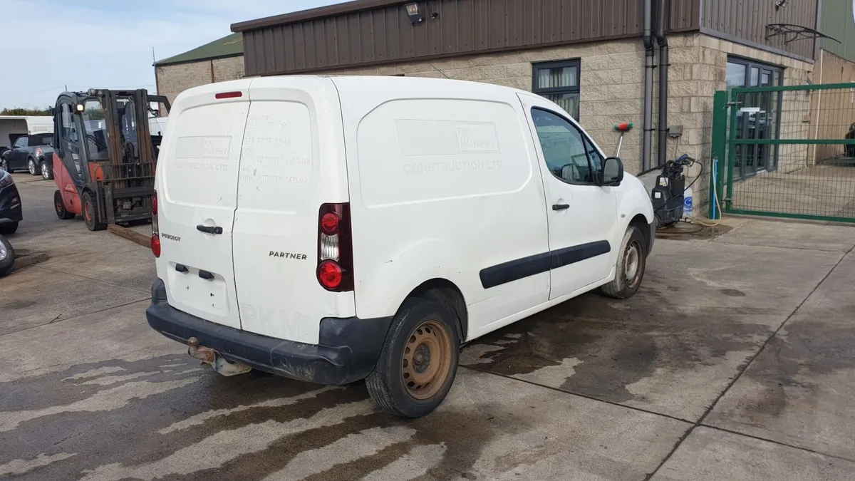 *For parts* Peugeot Partner 1.6 dsl 5 speed (2016) - Image 2