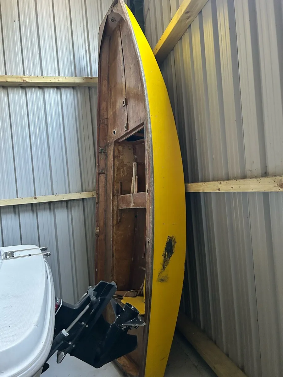 Wooden plywood boat - Image 1