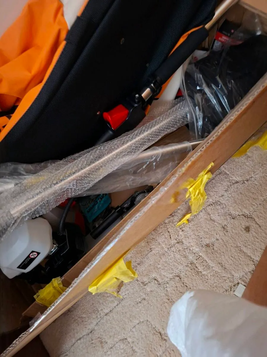 Hedge trimmer - Image 2
