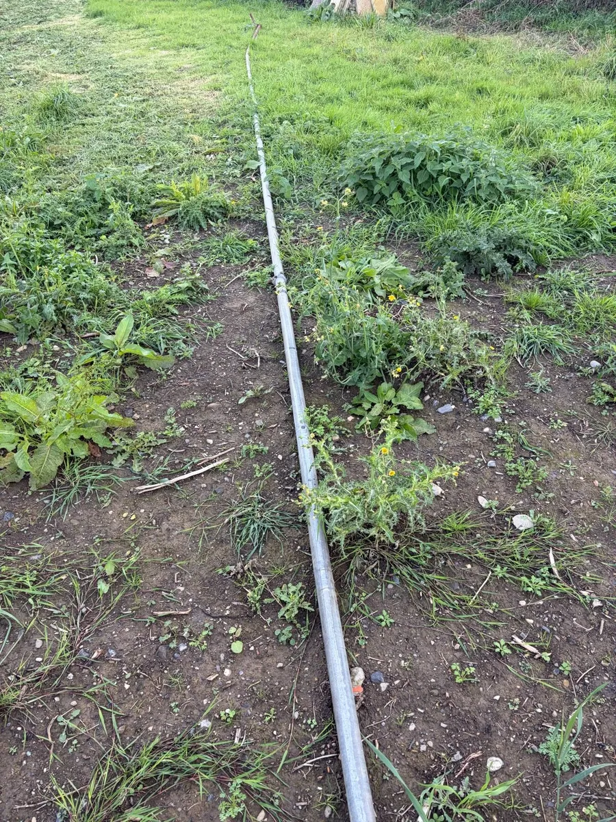 metal pole 4/5 meters - Image 3