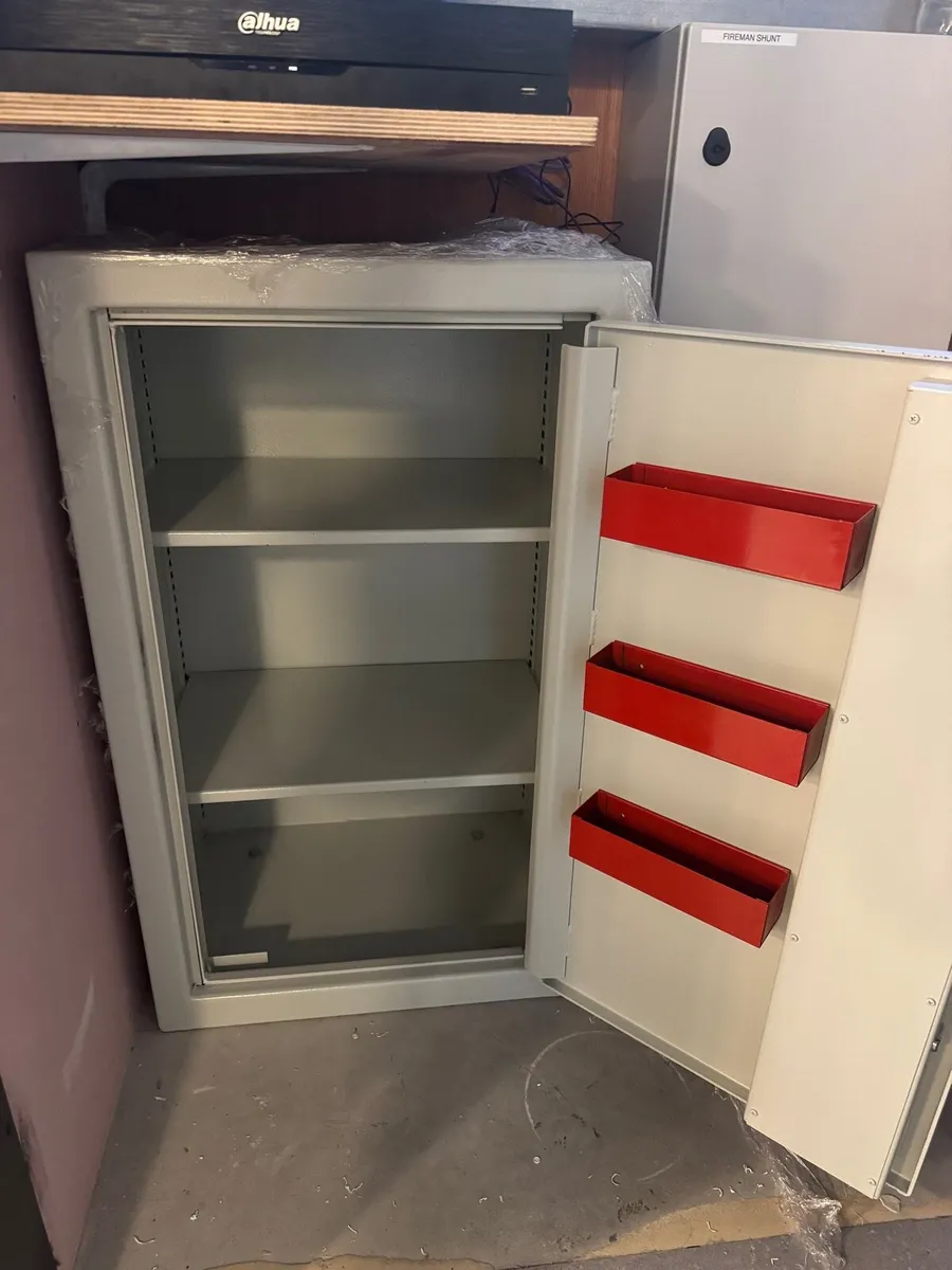 Safes - Image 2