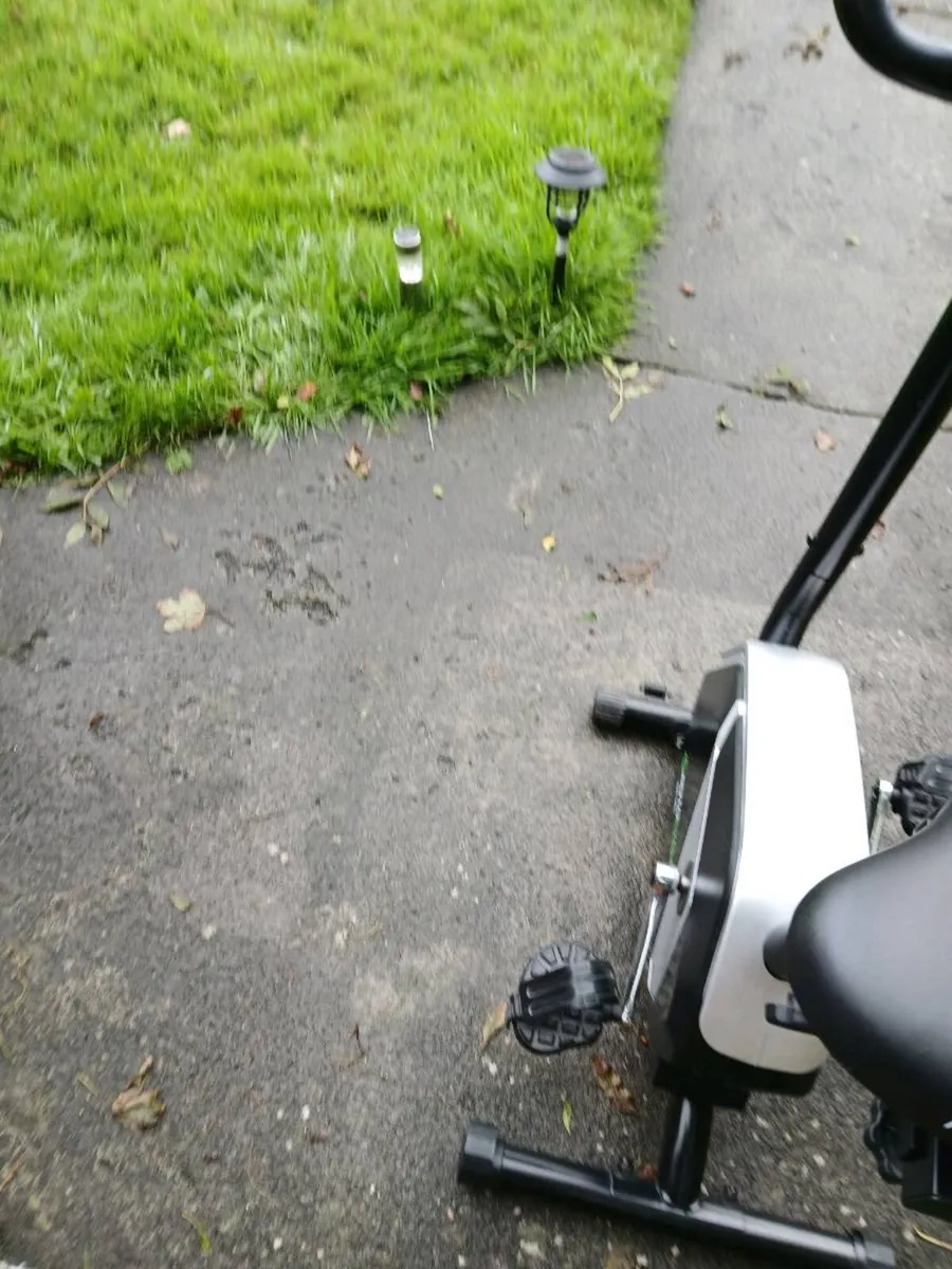 Exercise bike - Image 3