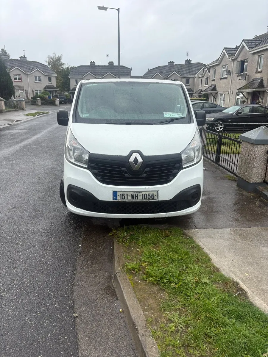 2015 Renault Traffic - Image 2