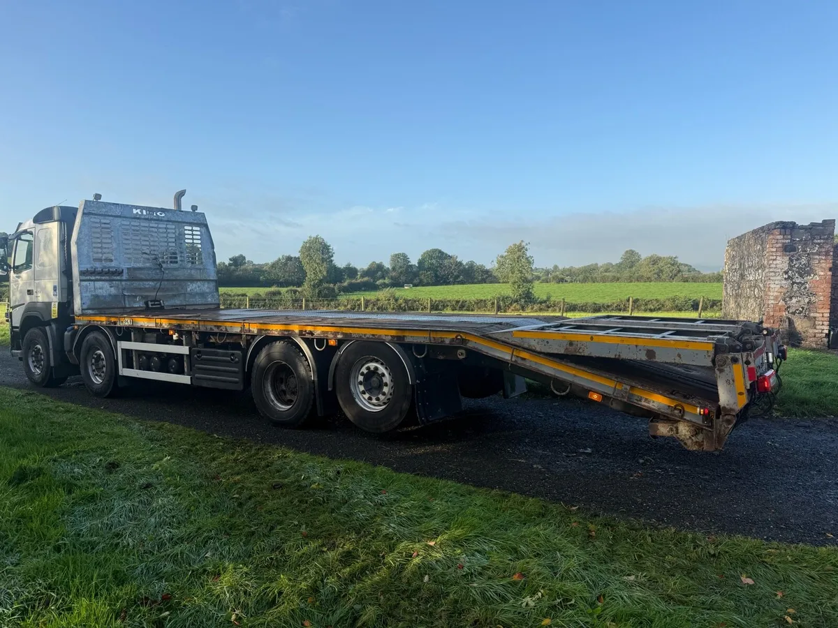 Volvo FM420 8x2 Beavertail - Image 3