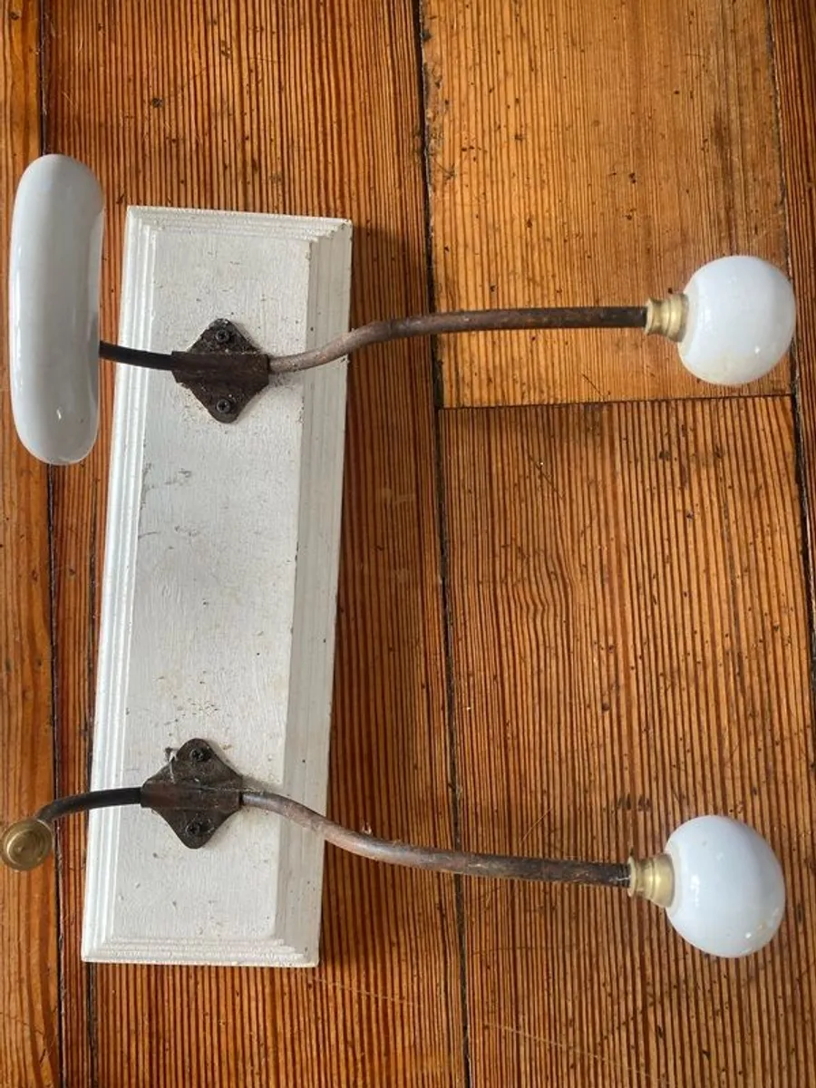 Job lot of Vintage Coat Hooks - Image 4