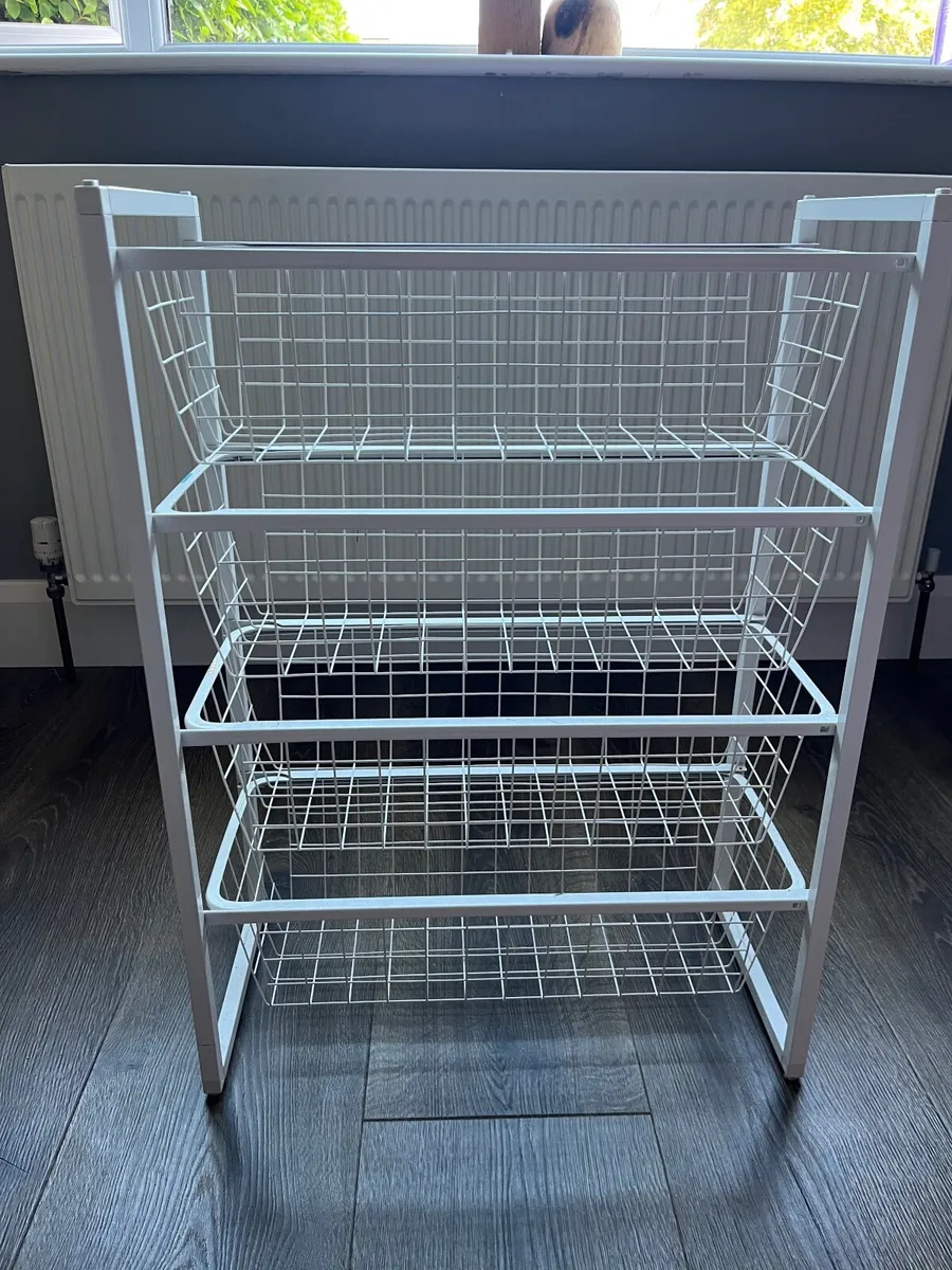 White wire basket storage - Image 1
