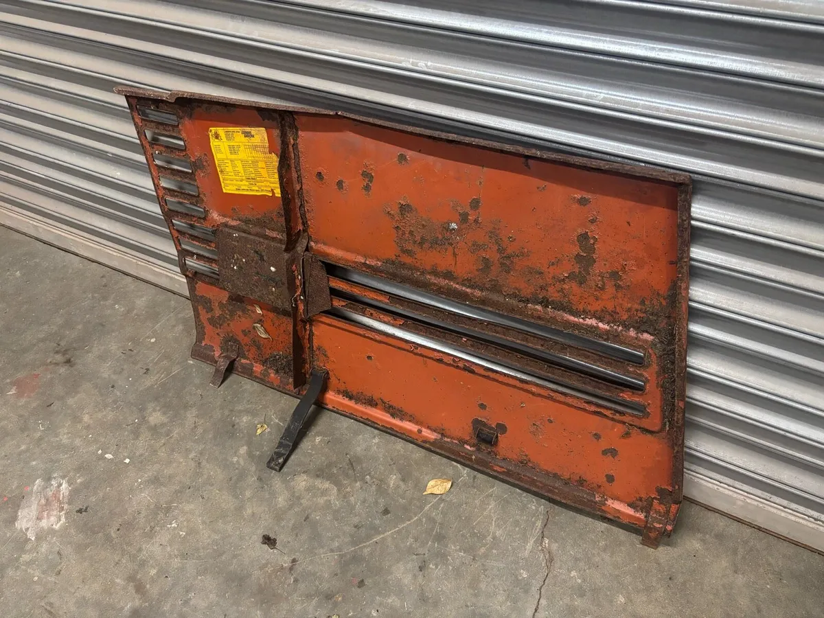 Fiat 4cyl RH side panel - Image 4
