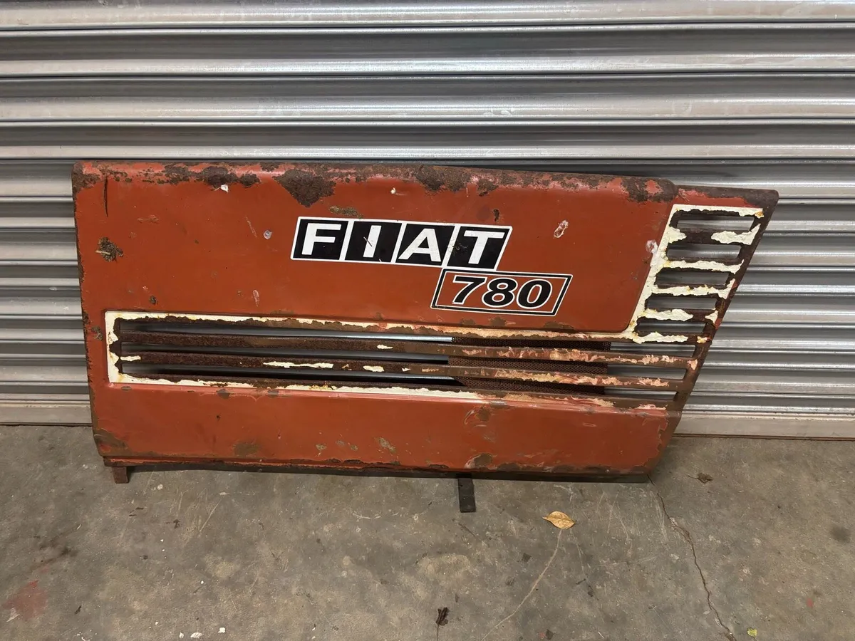 Fiat wheels and sidepanel - Image 3