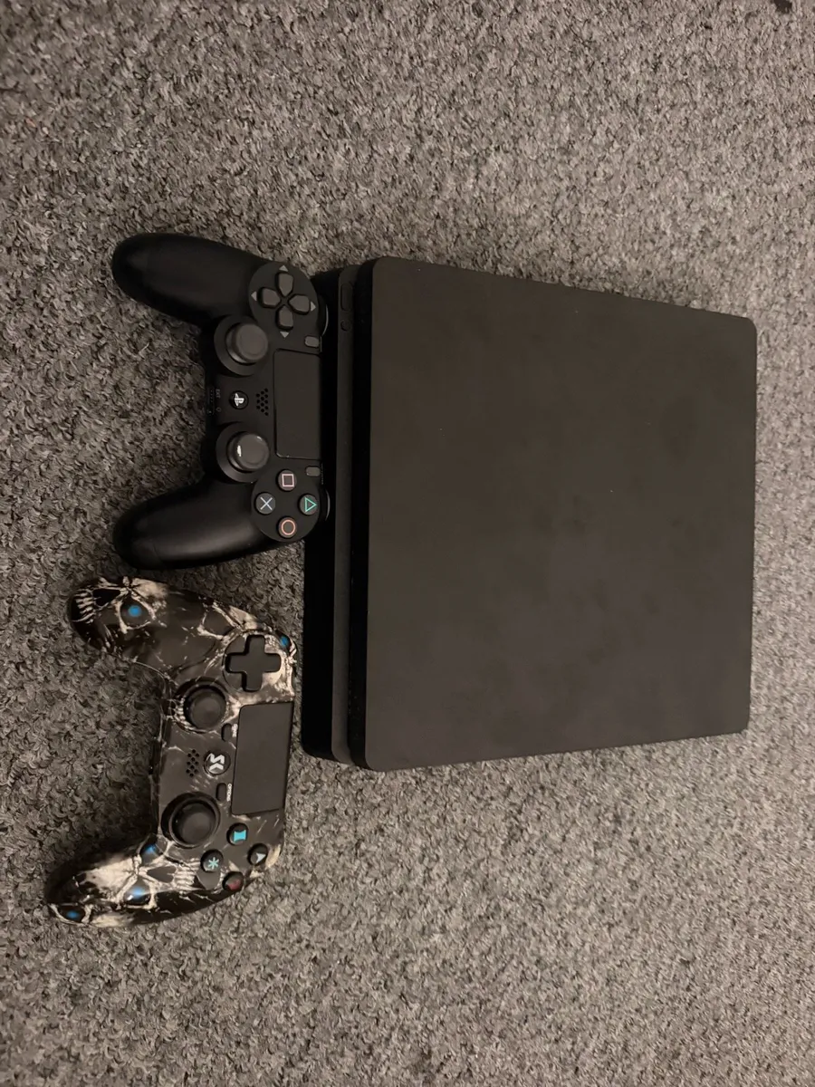 PS4 slim jailbreak  2x controller 2 13.52 - Image 3
