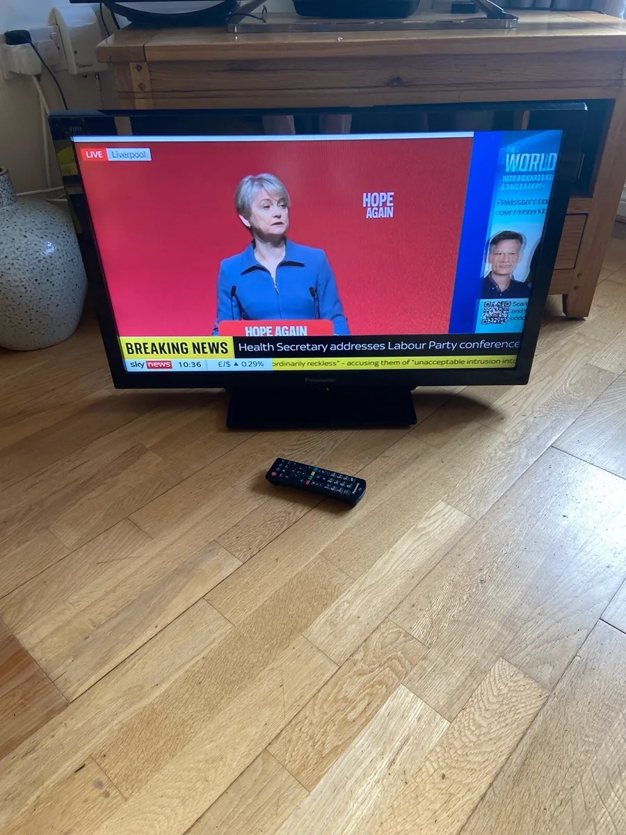 32 inch. Panasonic. TV. With. Remote - Image 1