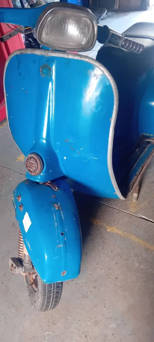 Vespa parts and Vespa Super 150 - Image 1