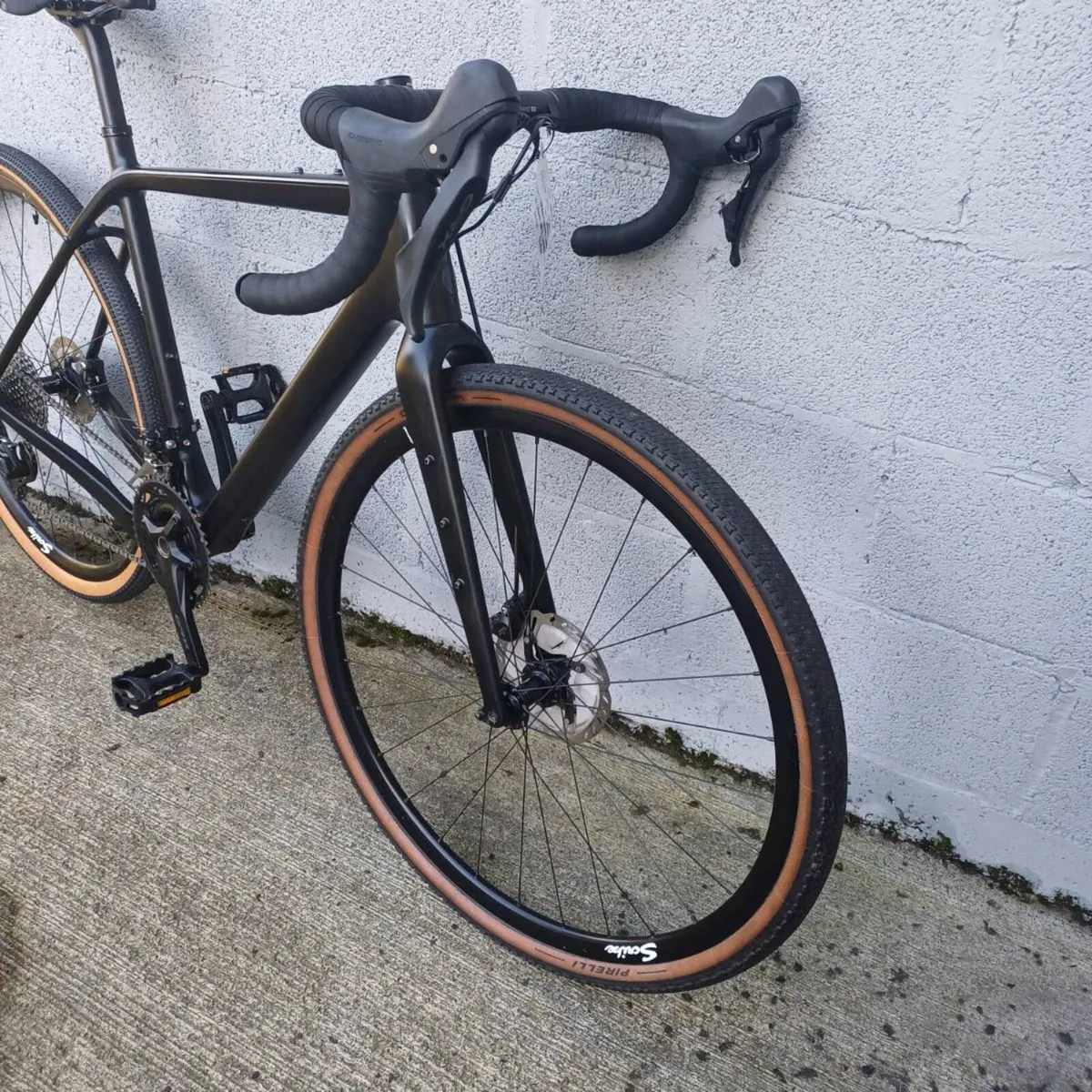 Custom Gravel bike. 53cm Carbon. GRX - Image 2