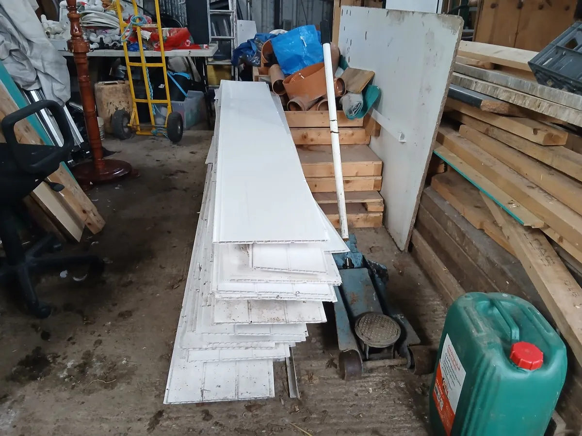 Soffit board - Image 1