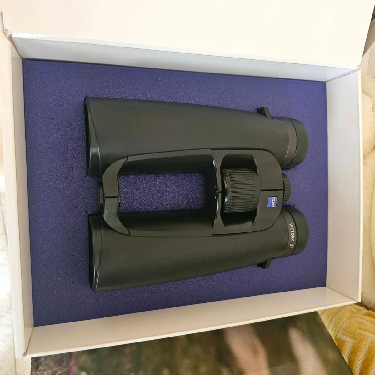 Zeiss v SF 10 x 42 Binoculars hunting stalking