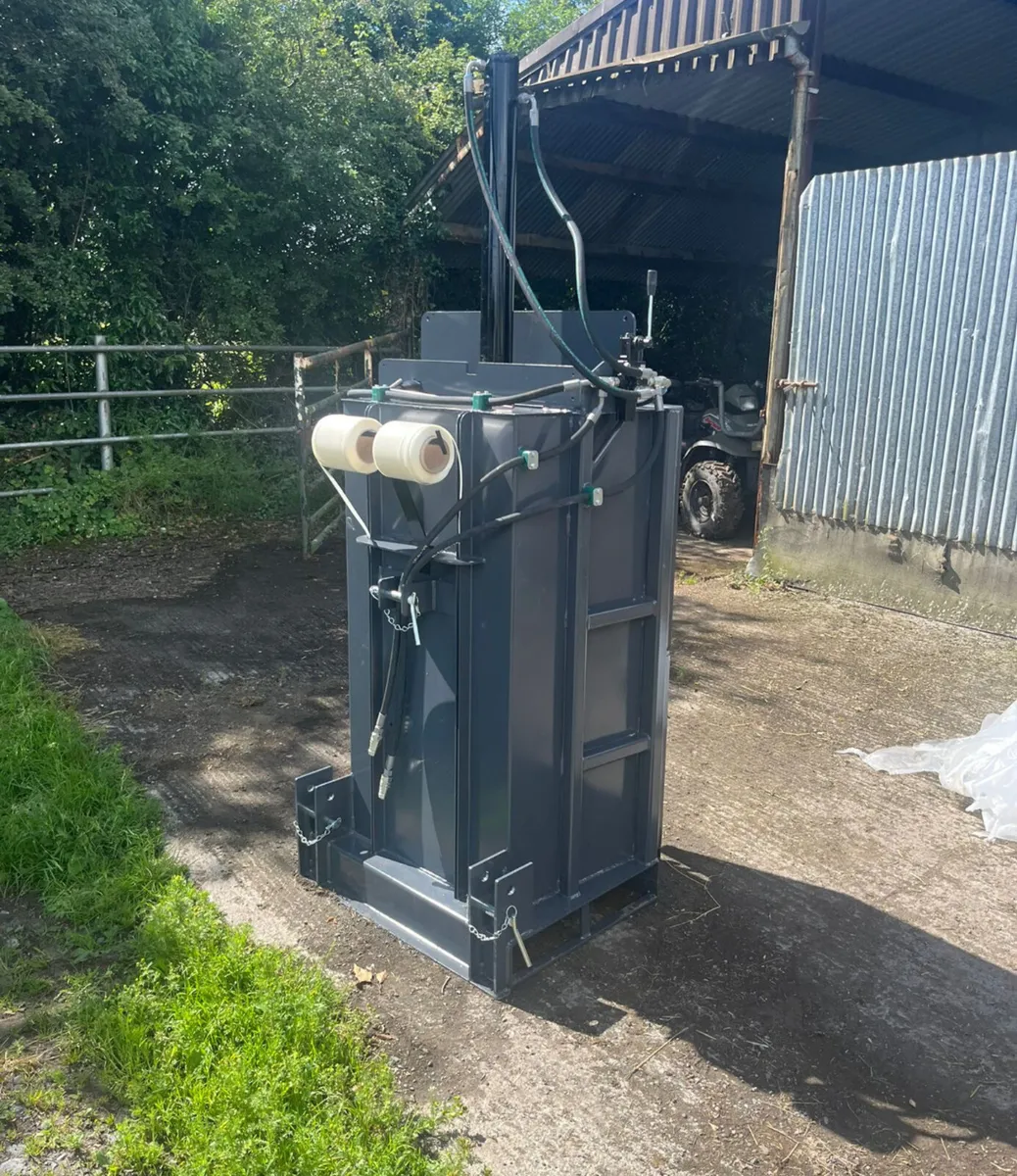 Farm plastic baler compactor recycling - Image 4