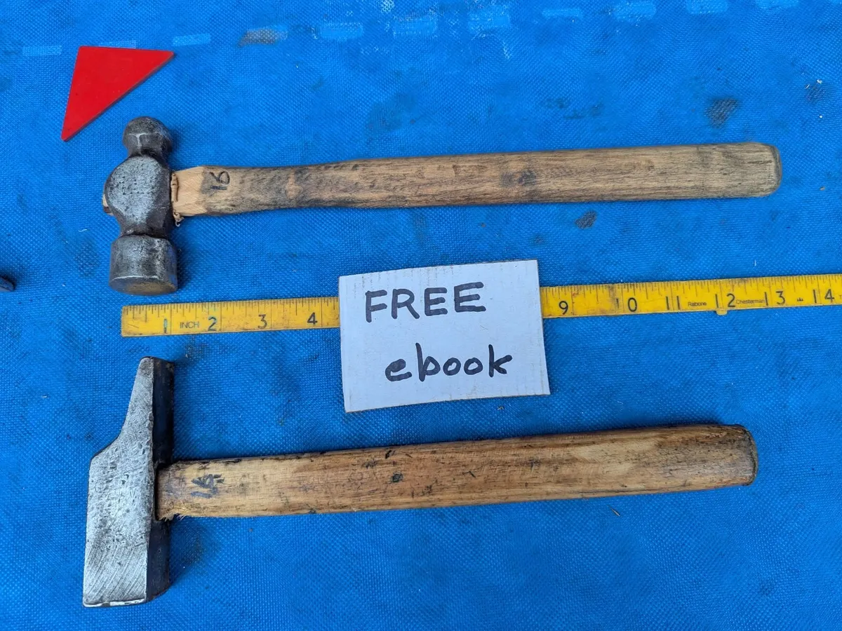 Pair of 16oz Hammers - Image 1