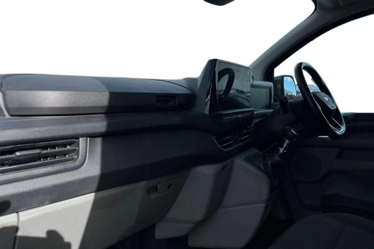 Ford Transit Custom 300 Limited L2 LWB 2.0 EcoBlue - Image 3