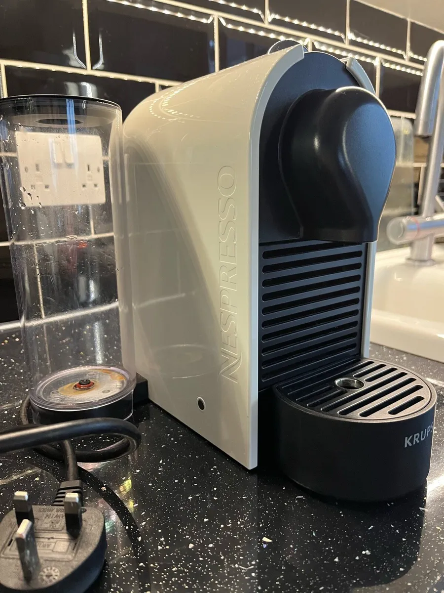 Nespresso machine - Image 1
