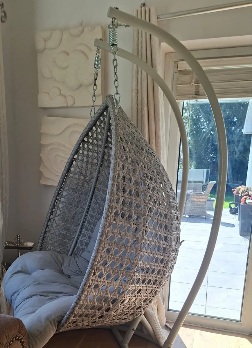 Egg seat - Image 2
