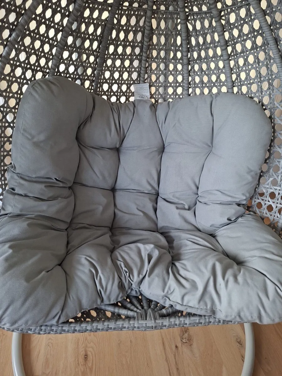 Egg seat - Image 3