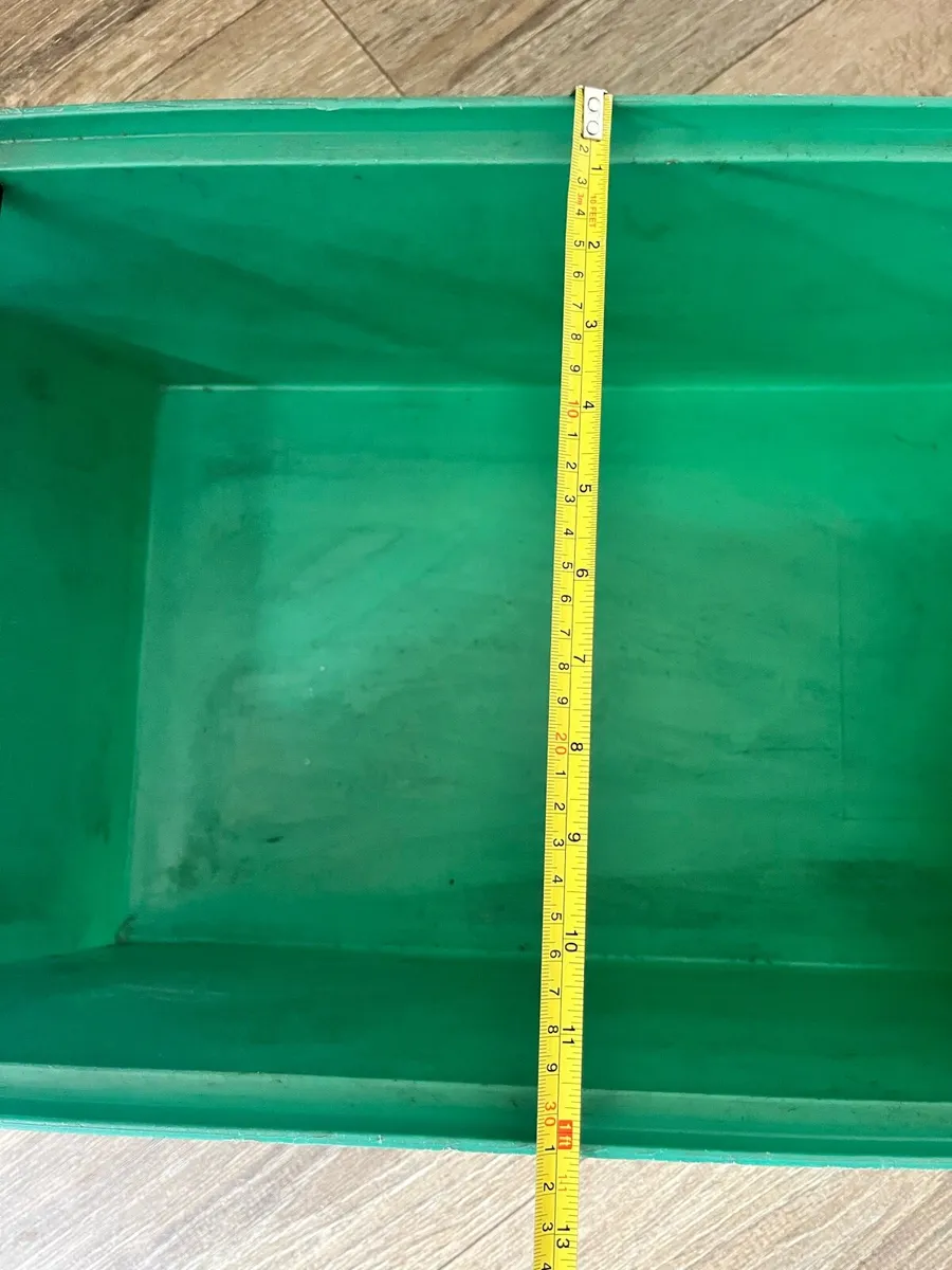 Seven green hard plastic boxes - Image 4